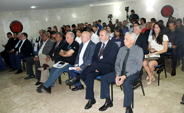 Participamos do lançamento do Movimento  Resistência. Luta é contra o desmonte de direitos