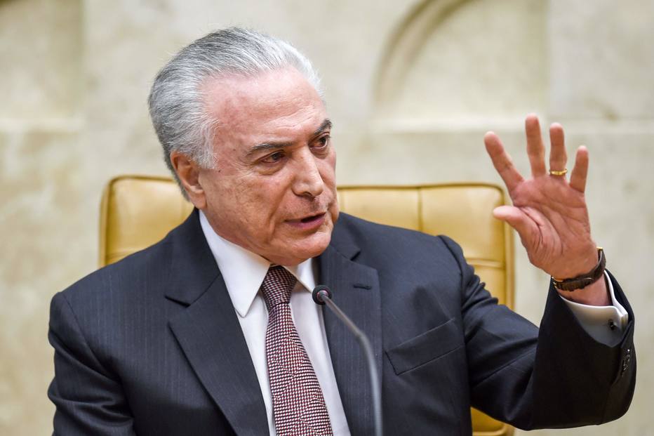 Temer planeja antecipar reforma dos ministérios