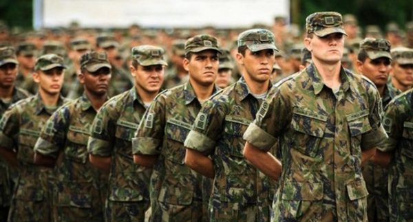 Previdência: rombo de militares é maior que o do INSS