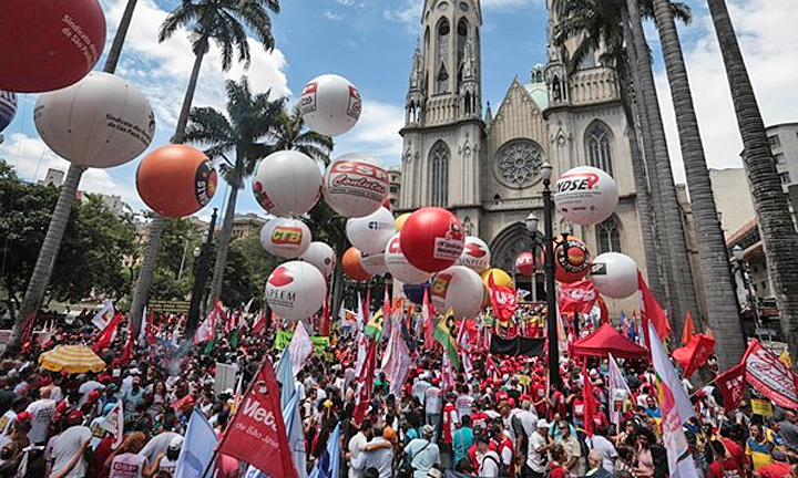 Centrais se reúnem para definir agenda de lutas contra ataques à Previdência