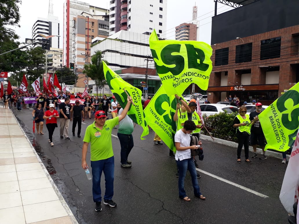 Pelo Brasil, trabalhadores dizem não à reforma da Previdência de Bolsonaro