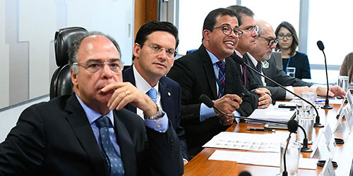 Debatedores alertam para risco à fiscalização com fim do Ministério do Trabalho