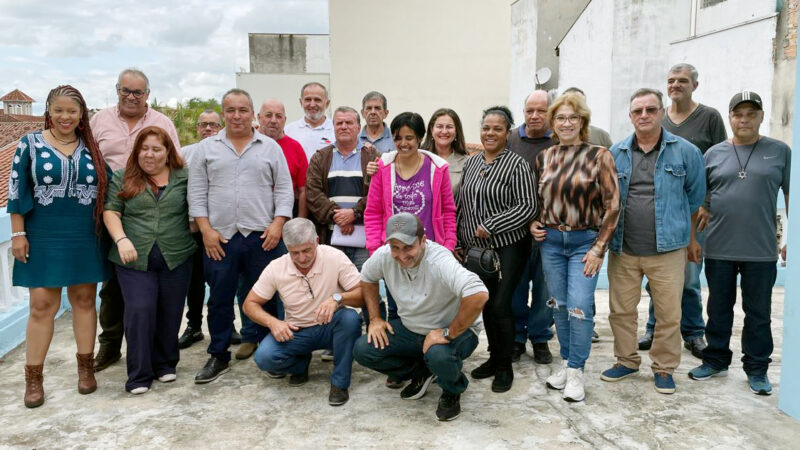 Presidente Aires Ribeiro ministra curso em Pindamonhangaba e reforça compromisso por lideranças preparadas