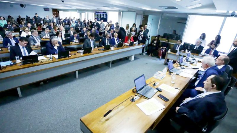 Após forte pressão popular, CCJ do Senado rejeita PEC da Blindagem por unanimidade. Próximo passo é barrar a anistia!