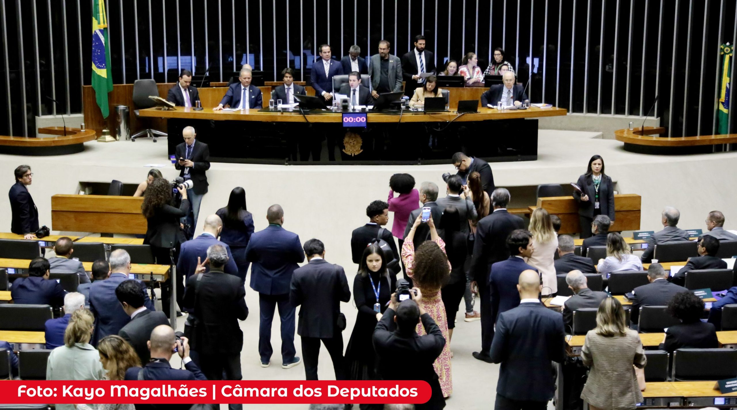 Retirada de apoio de deputados à PEC da Reforma Administrativa demonstra força da mobilização e riscos à função pública