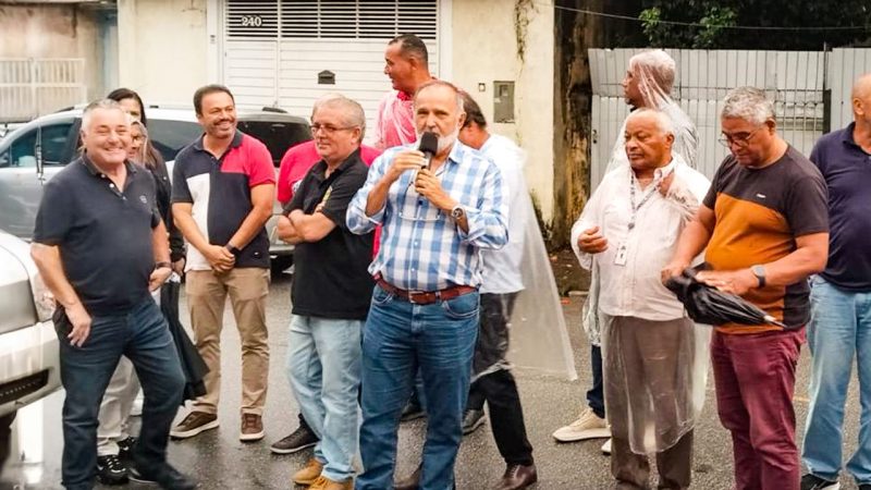 Carapicuíba/SP | Fesspmesp marca presença em forte manifestação dos Servidores contra descaso da Prefeitura