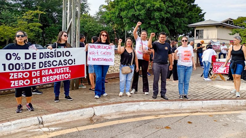 Louveira/SP | Federação marca presença em apoio à greve dos Servidores, em manifestações por reajuste e dignidade no trabalho
