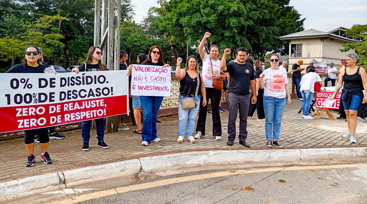 Louveira/SP | Federação marca presença em apoio à greve dos Servidores, em manifestações por reajuste e dignidade no trabalho